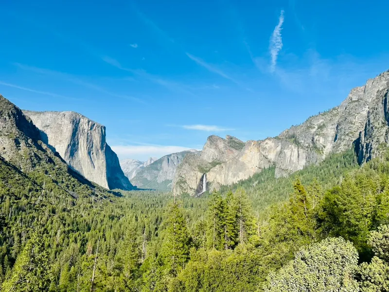 📍 Yosemite, California · Tunnel View on a clear day